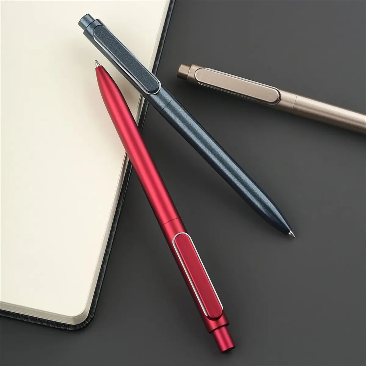 2026 New 10PCS Click Pens 0.5mm Smooth Writing Heavy Weight Business Signature Ballpoint Pens for Corporate Gifts