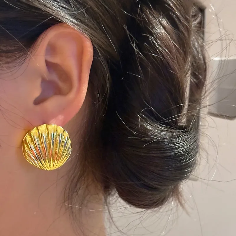 Fashion Vintage Ocean Shell Texture Stud Earrings for Women Irregular Shell Ear Buckle Trendy Personalization Jewelry Daily Wear