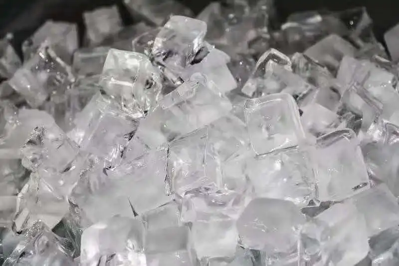 آلة تصنيع مكعبات الثلج الصناعية 1000 كجم