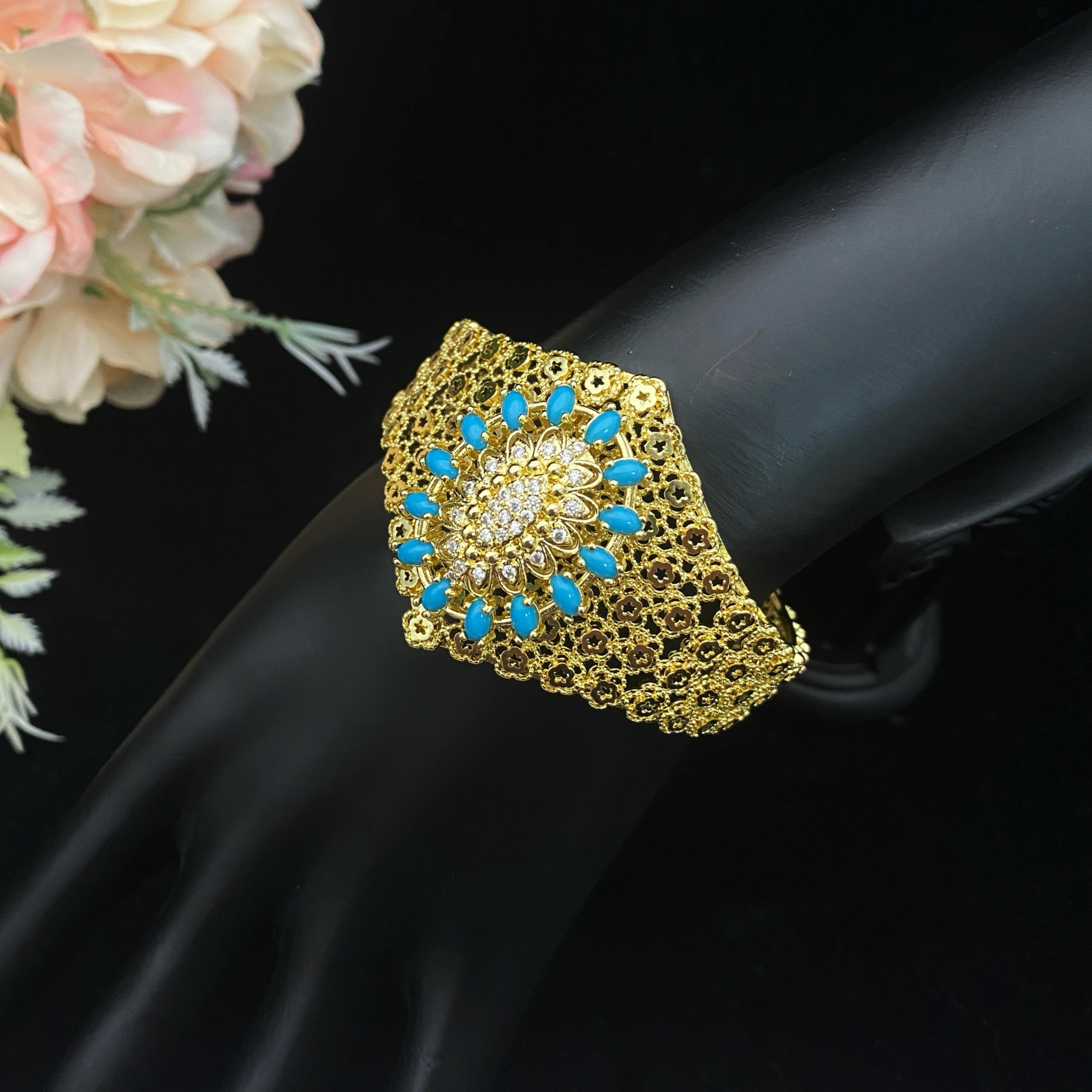 

Набор из 2-х позолоченных латунных украшений: браслет и кольцо с кубическим цирконием, романтический подарок для женщин на годовщину.