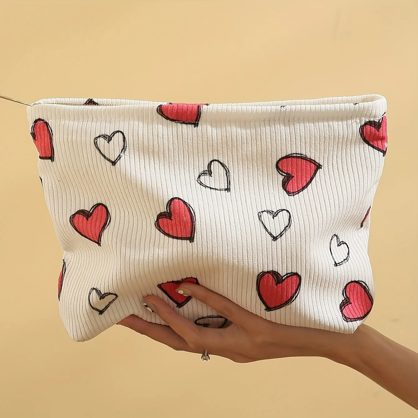 1pc，Minimally designed heart-shaped printed corduroy zipper makeup bag, lightweight and multifunctional cosmetic storage bag