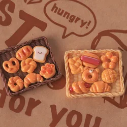 5pcs Mini Bread Kosher Toast Cat Paw Bread Cake Kitchen Scene Dessert Toys Food Play Simulation Diy Resin Accessories Home Decor