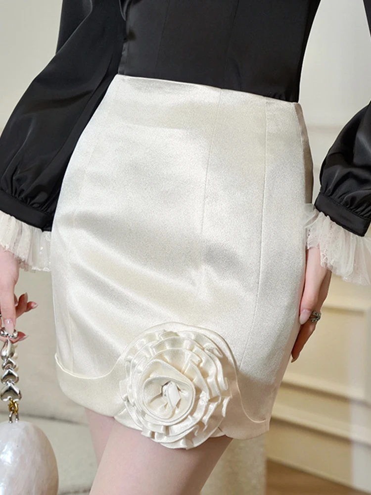 新しい白人女性サテンショートスカート花装飾ハイウエストミニスカートボディコンスリム作業服パーティー毎日エレガントなファッション