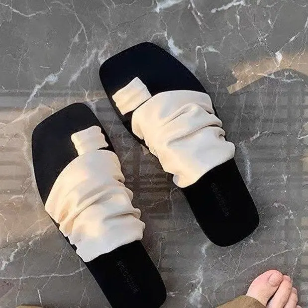 

Новый дизайн, женские тапочки на плоской подошве, однотонные удобные шлепанцы со складками, женские летние уличные пляжные туфли для отдыха и отдыха