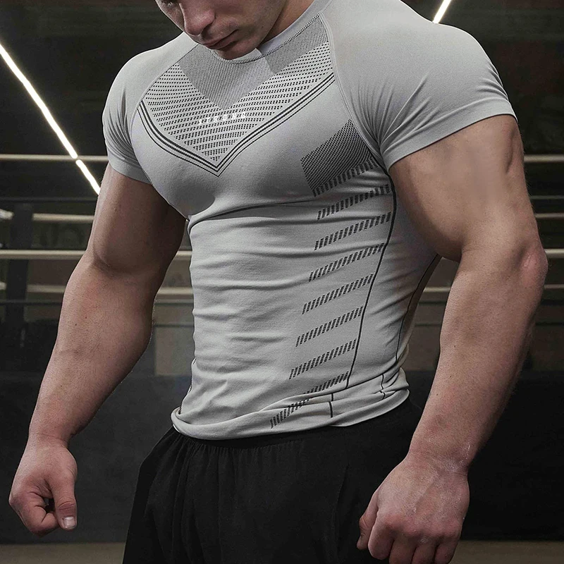 New Men Gym T-shirt High elasticity bodybuilding fitness quick dry short sleeve men\'s sports Casual tops trend running T-shirt