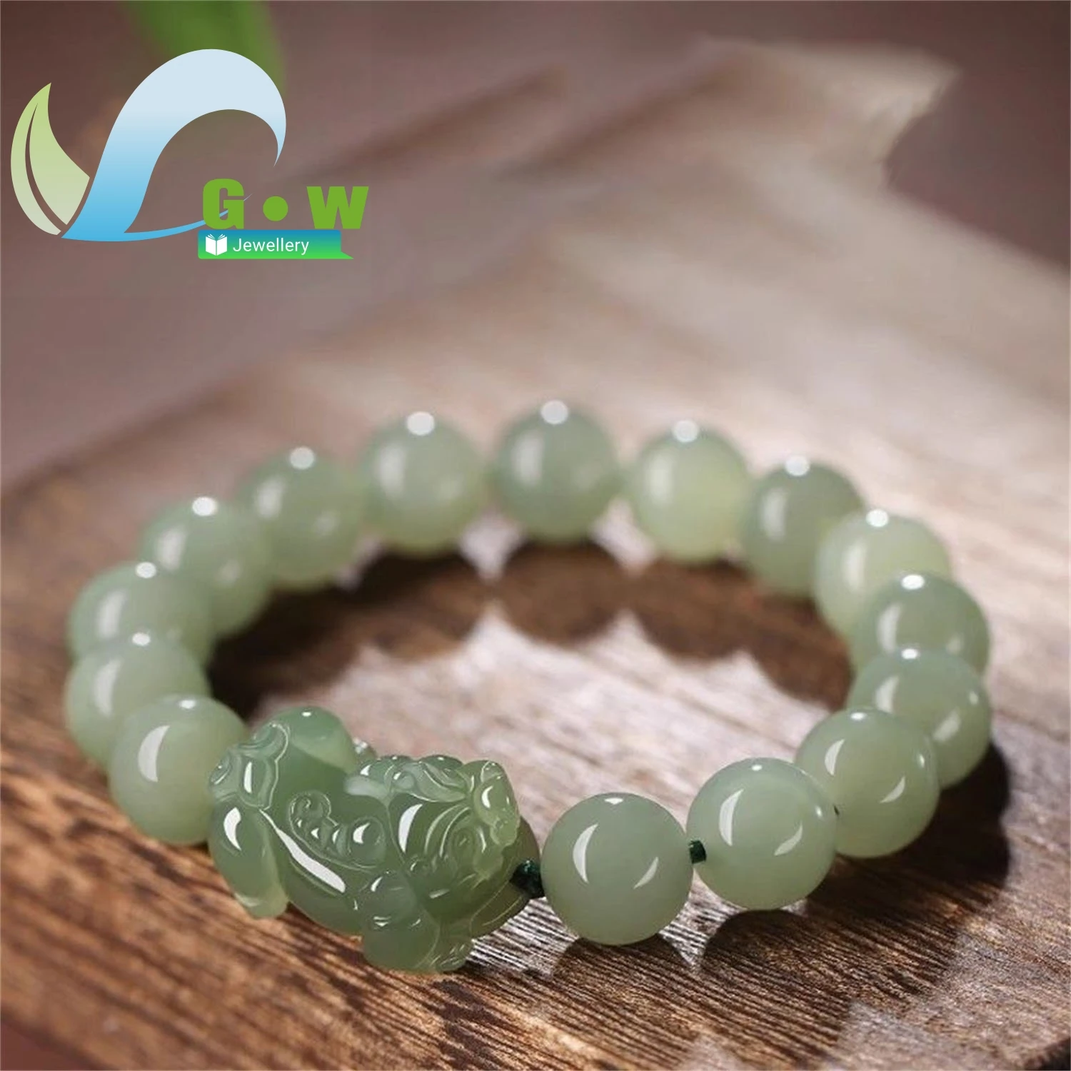 

Natural Hetian Jade Pixiu Bracelet Old Pit Blue Green Jade and White Jade Round Bead Handstring High Oil Density Authentic Xinji