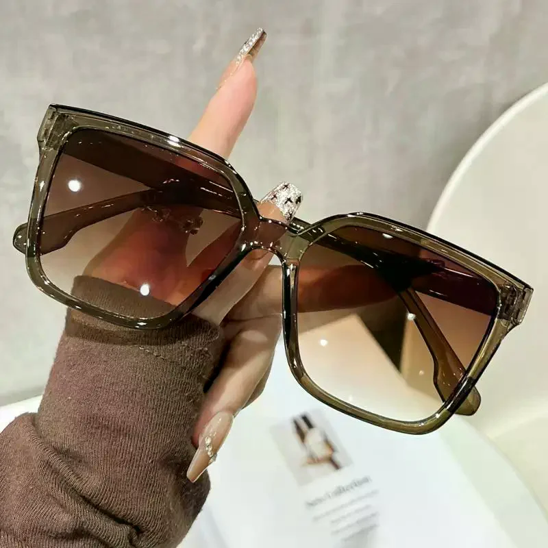 Vintage Style Sunglasses Woman  Shape Stylish UV Protection Sun Glasses For Men Driving Hiking Sunglass Women