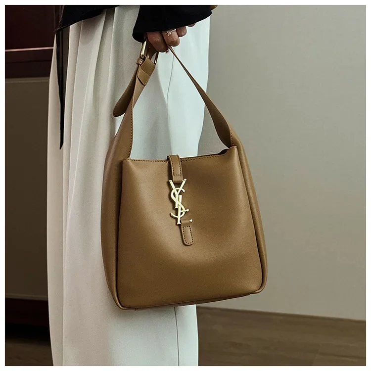 

​​"Fashion Versatile Women's Bucket Bag 2025 - Niche Underarm Shoulder Bag, Large Capacity Oblique Span Premium Handbag"​​