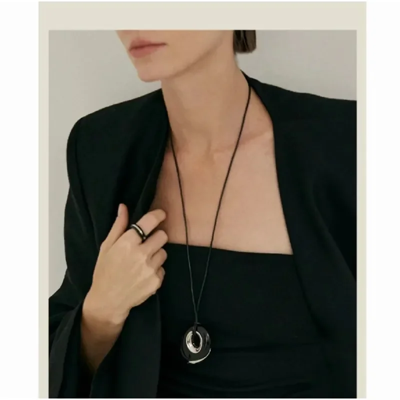 French heavy industry mouth type obsidian pendant necklace niche light luxury high-end leather rope long fashion sweater