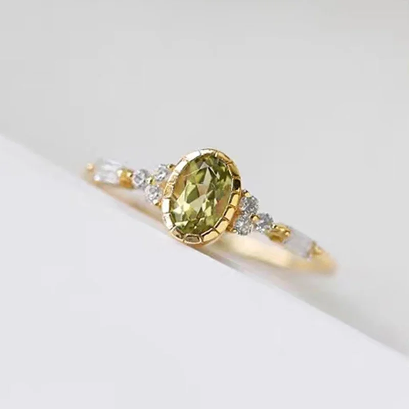 Huitan Exquisite Oval Yellow CZ Women Rings Newly Trendy Dainty Finger Accessories Unique Attractive Charm Romantic Jewelry Gift