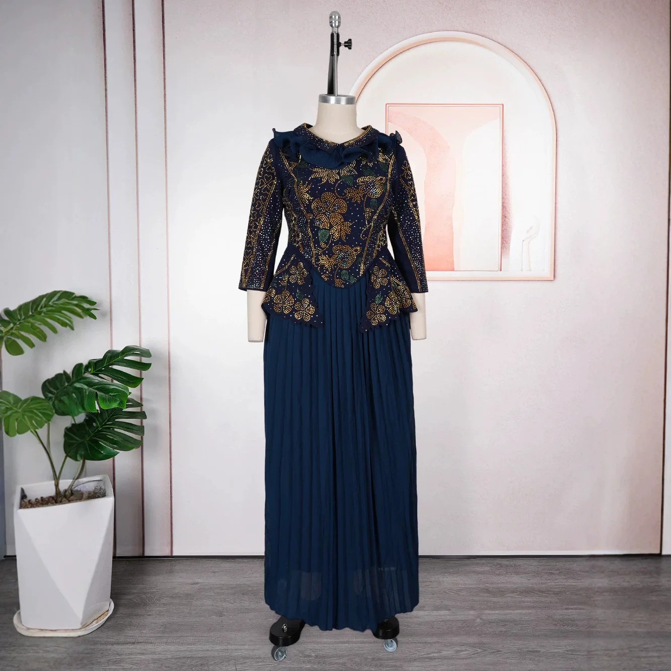 plus-size-women-african-abaya-gown-pleated-embroidery-elegant-ladies-kaftan-ankara-dashiki-design-maxi-party-dress-outfit-gown