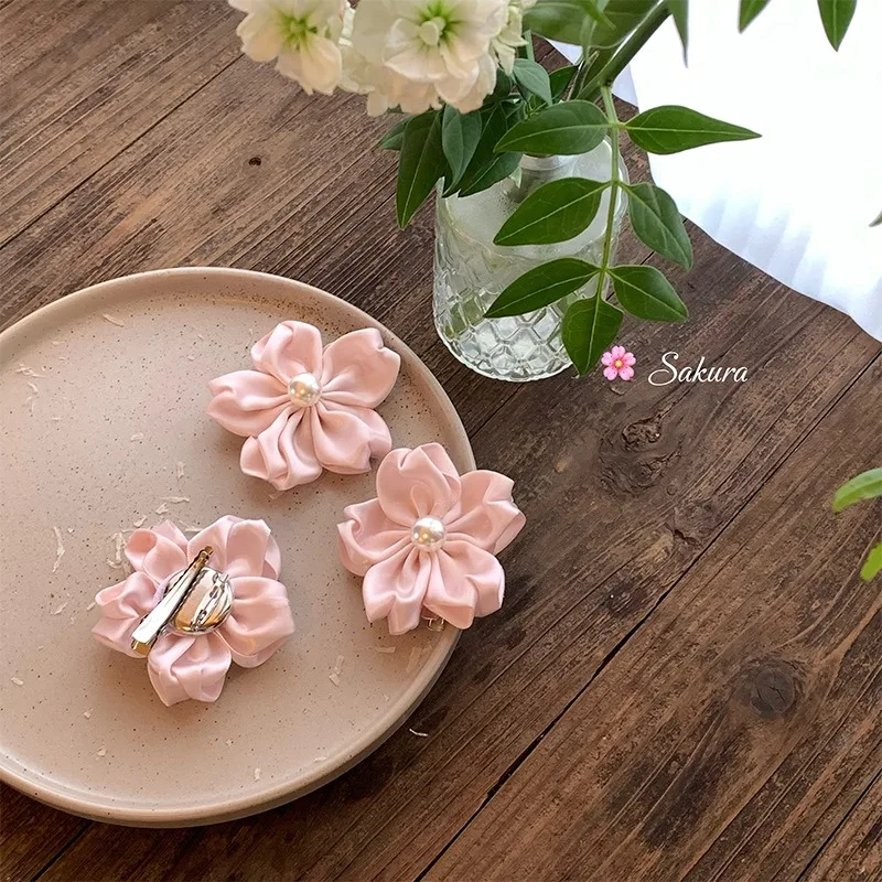 

Romantic Cherry Blossom Super Fairy Pink Flower Hair Clip Brooch Women Side Bangs Hairpin Elegant Versatile Hair Accessories