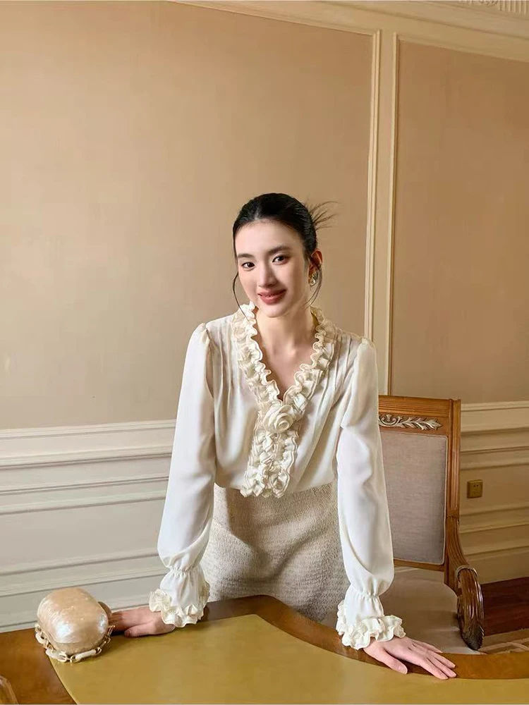

Elegant Wood Ear V Neck Shirt Women Korean Chic Rose Decoration Long Sleeve Tops Y2K Autumn Patchwork Office Lady Casual Blouse