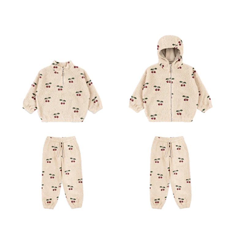 2025 جديد الخريف الشتاء الأطفال مقنعين سترة وسراويل مجموعة الفتيان الفتيات المطرزة سترة غير رسمية الاطفال معطف دافئ