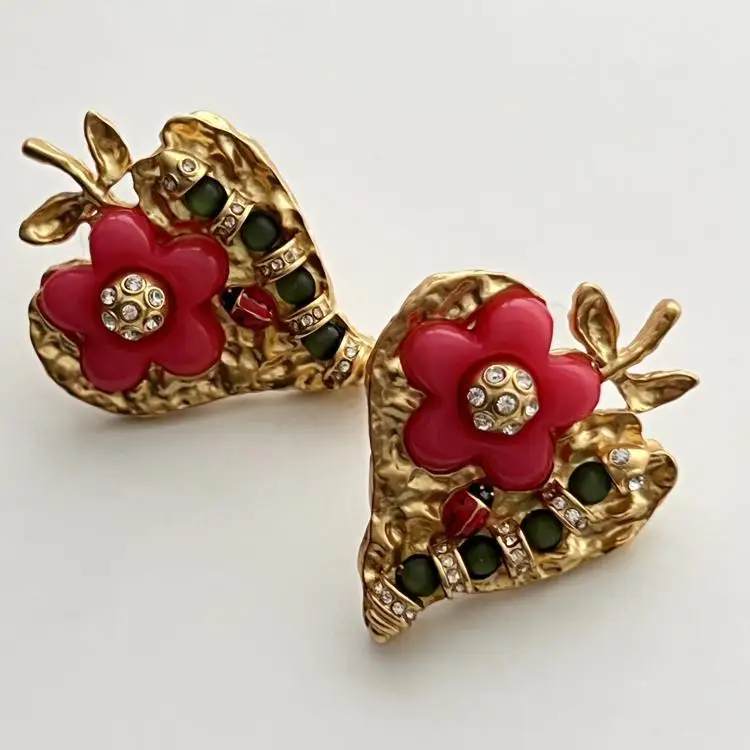 European and American strawberry red flower green ball heart shaped earrings