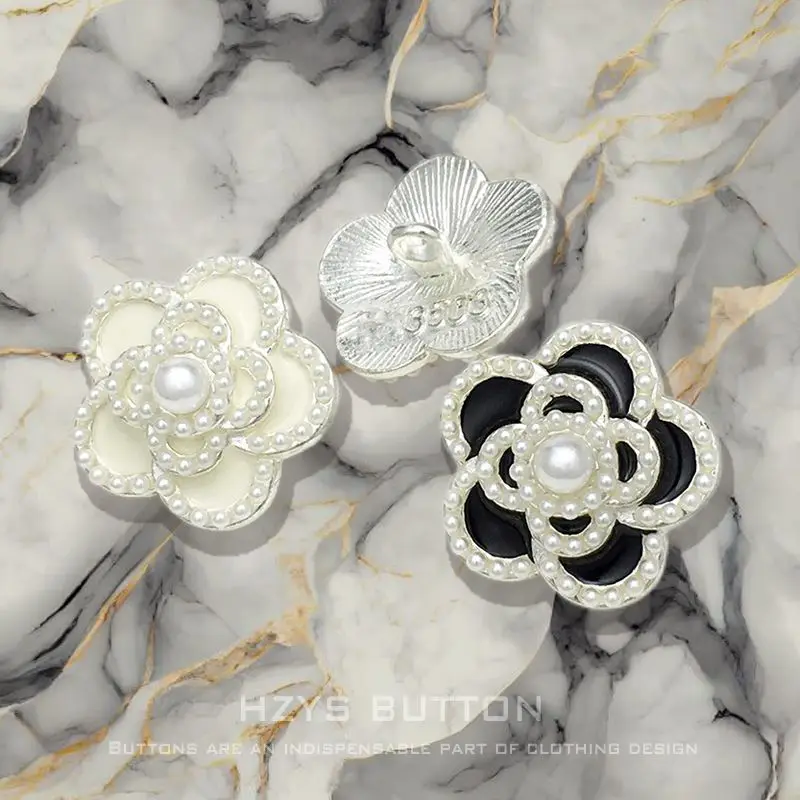 HZYS 6pcs/lot Beautiful Fashion Flower Pearl Metal Buttons for Sewing Women's Clothing Accessories Coat Jacket Shirt Decorative