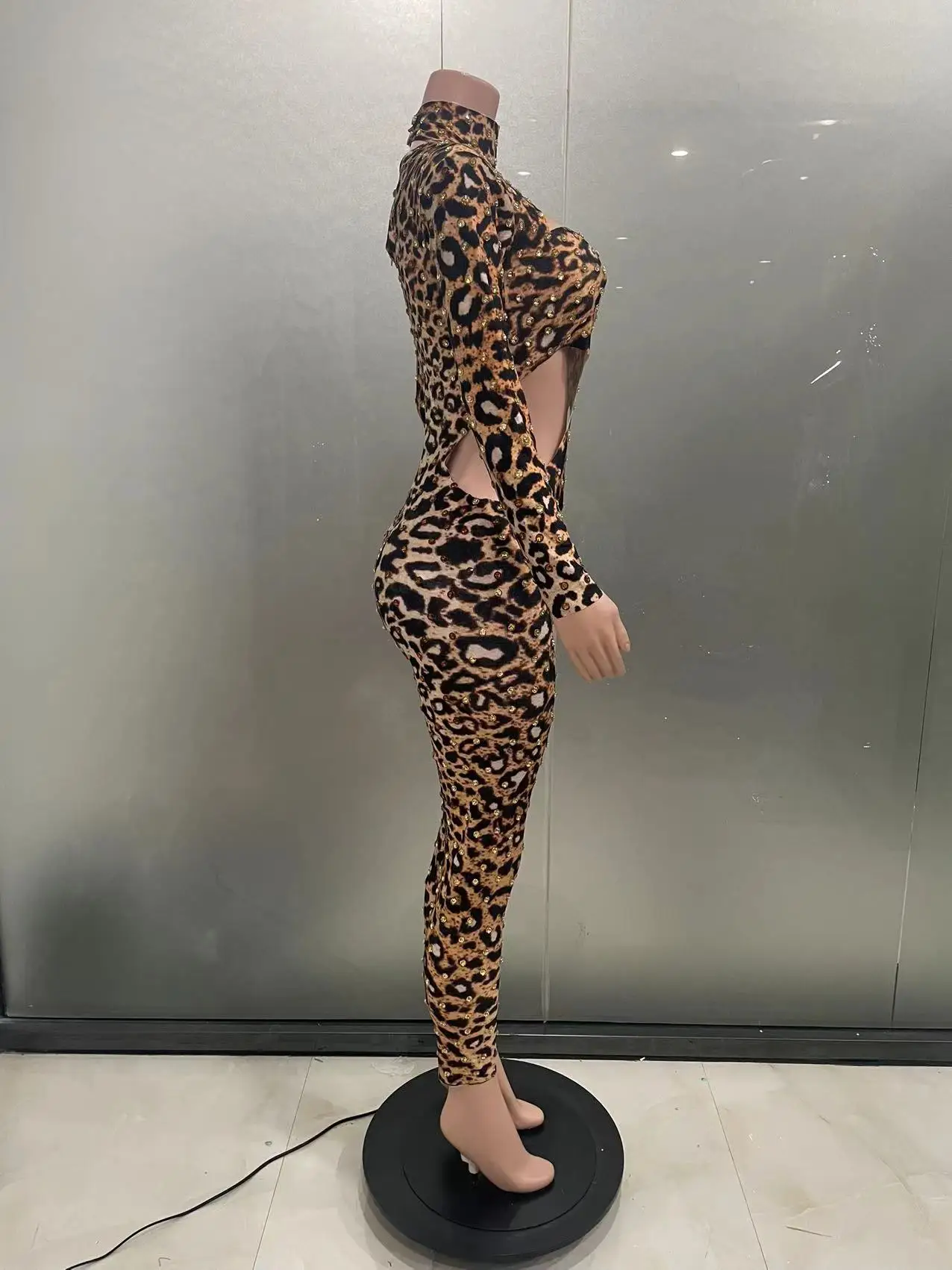 Stok tahap seksi Leopard emas Rhinestones Bodysuit spandeks berongga pinggang pakaian Jumpsuit pesta ulang tahun kostum tari