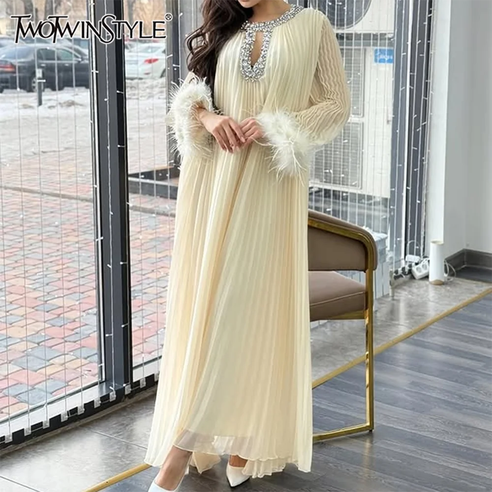 TWOTWINSTYLE Hit Color Patchwork Feathers Chic Dresses for Women O Neck Long Sleeve Hollow Out Loose Dress Female Fashion New