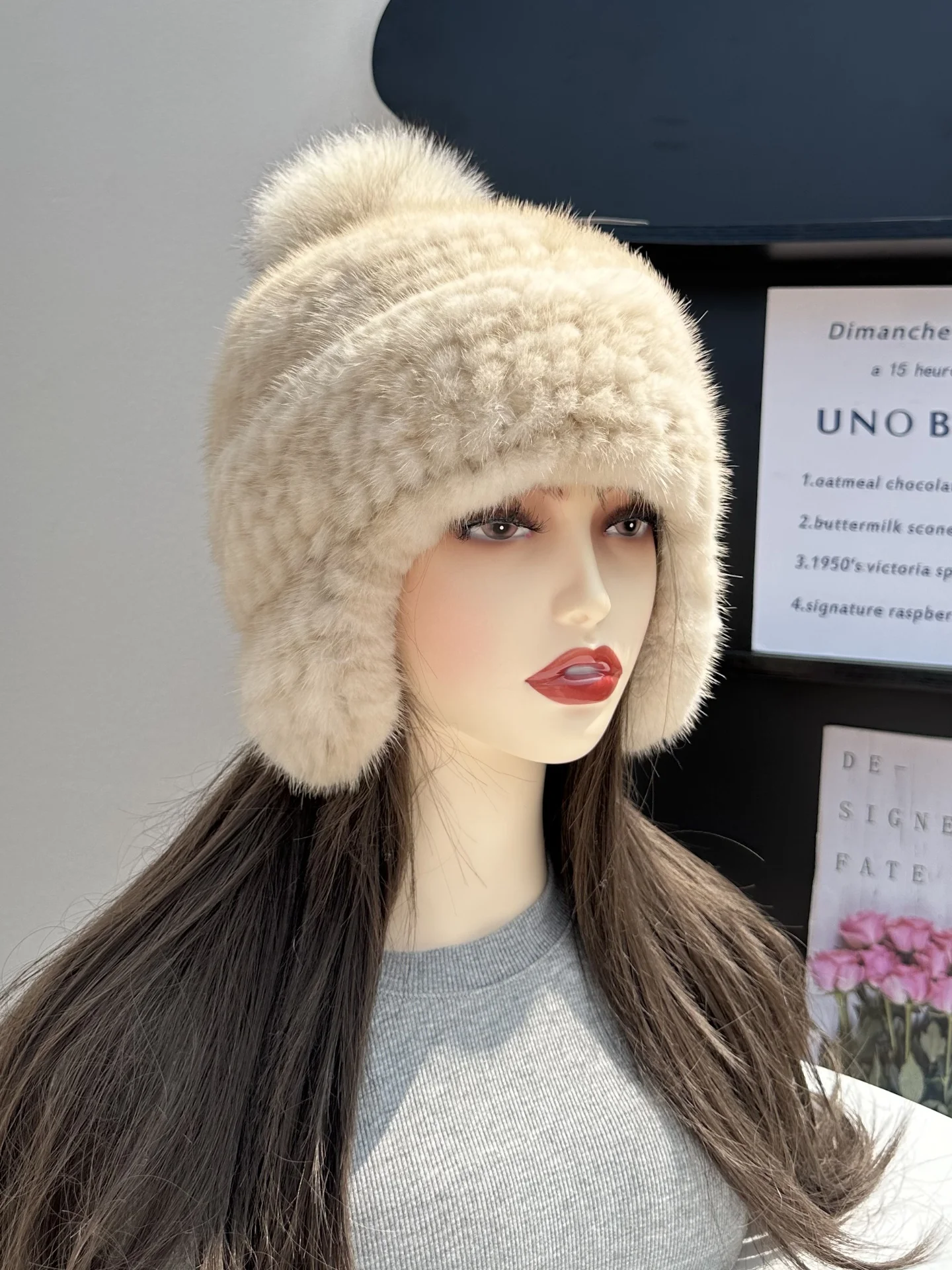 New Winter Ladies Real Mink Fur Hat Warm Thickened Ear Protection Knitted Cap Ladies Winter Fashion Accessories