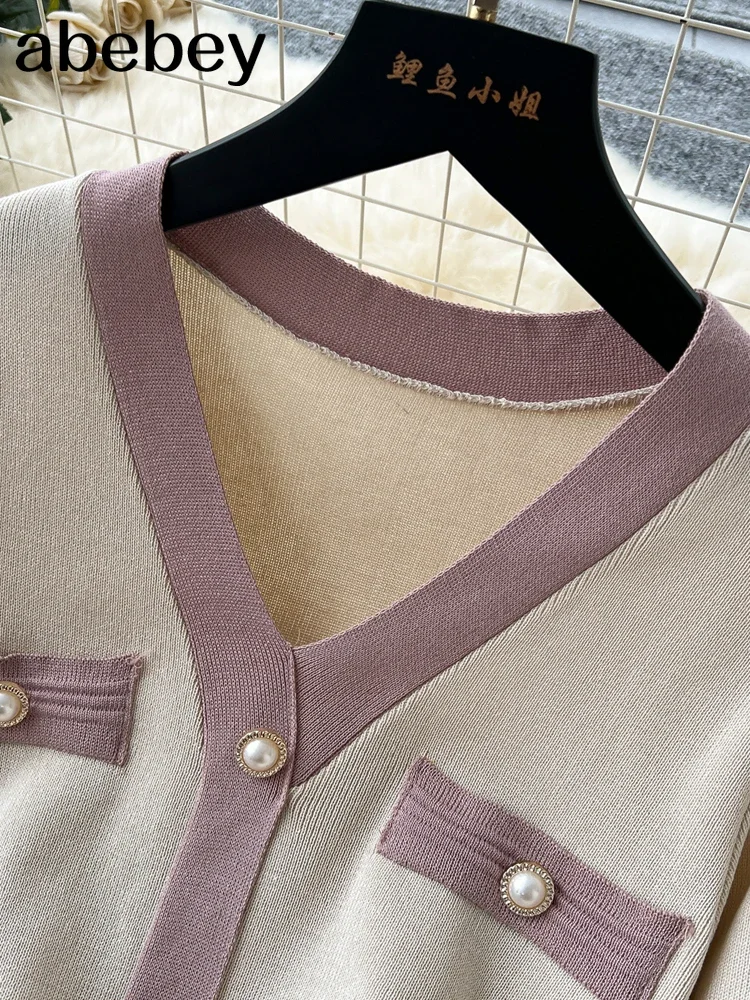 Perlen knopf Strickkleid Frauen Herbst Winter Langarm V-Ausschnitt Französisch Stil Senior Color Block Casual Basics Kleid