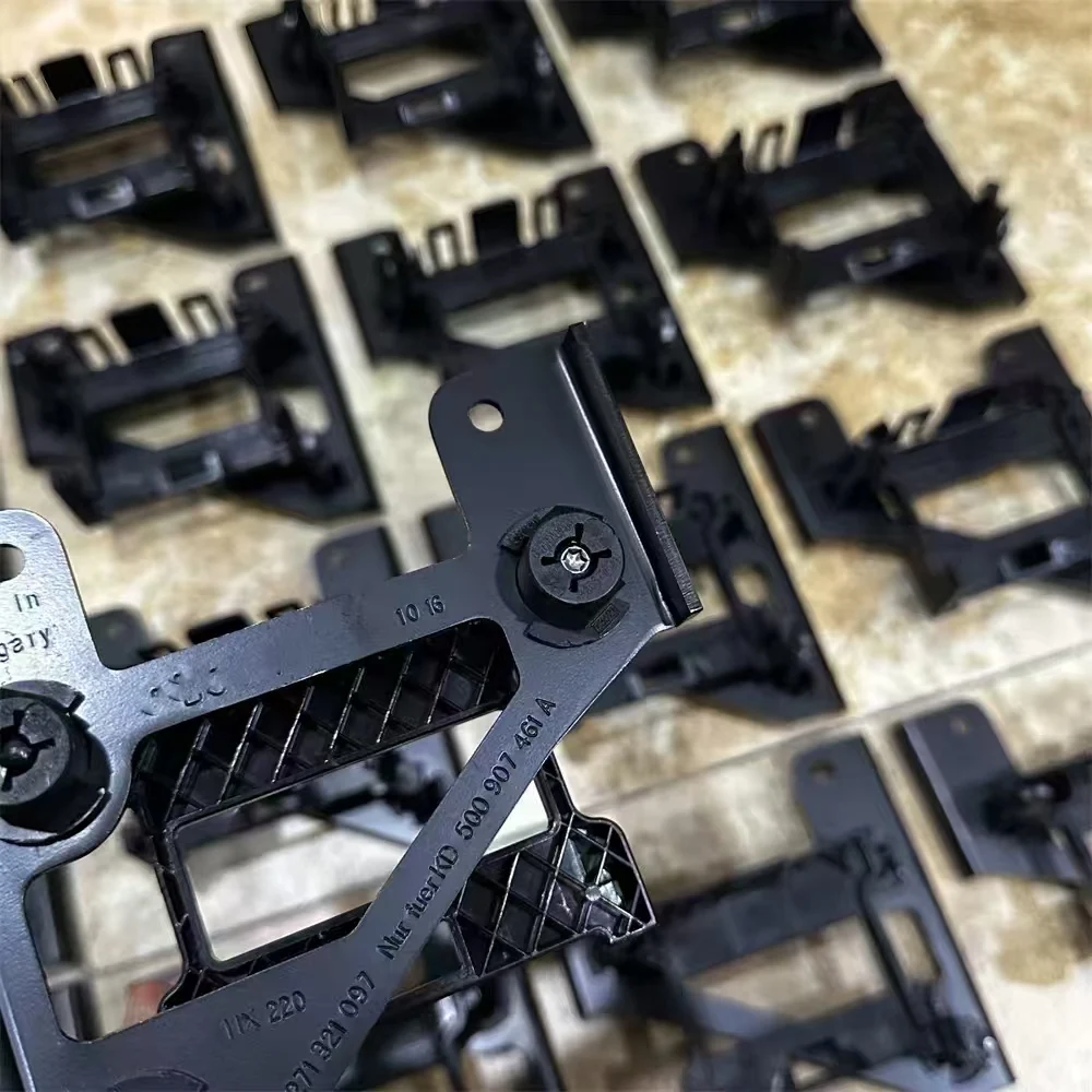 OEM 5Q0907461A 5Q0 907 461 A ACC Radar Sensor Bracket For Audi A3 S3 Golf 7 MK7 Golf R 2013-2020 Adaptive Cruise Control view 3
