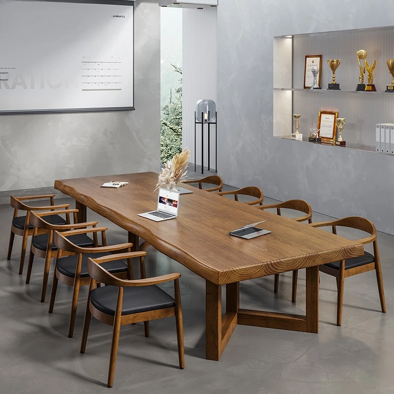 Mesas e cadeiras de escritório simples e modernas em madeira maciça
