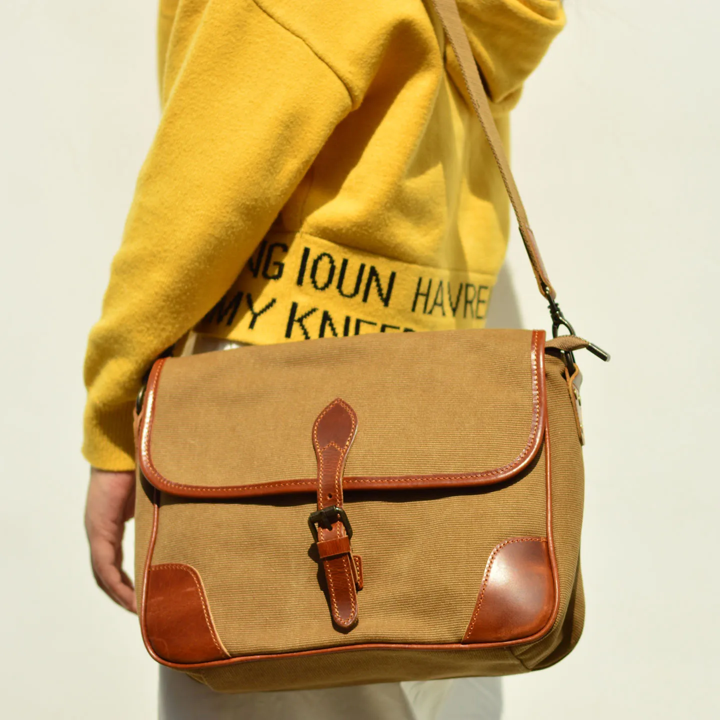american-retro-canvas-messenger-bag-large-capacity-crossbody-commuter-camera-bag-casual-versatile-workwear-style-durable