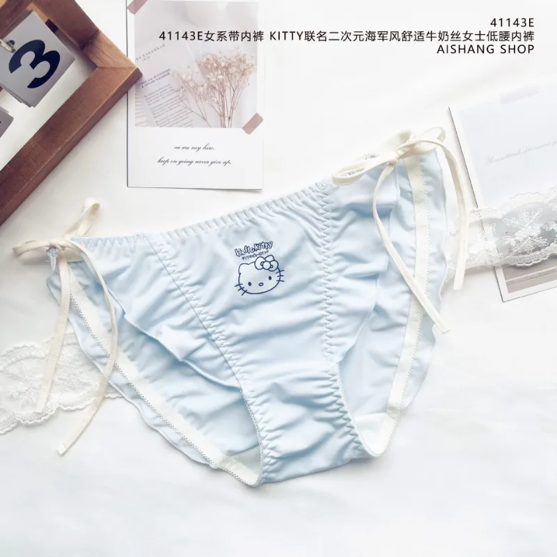 Urocza bielizna Hello Kitty Wygodne majtki sportowe typu stringi z jedwabiu mlecznego dla dziewczynki z niskim stanem, idealne na plażę i do pływania, damskie akcesoria.