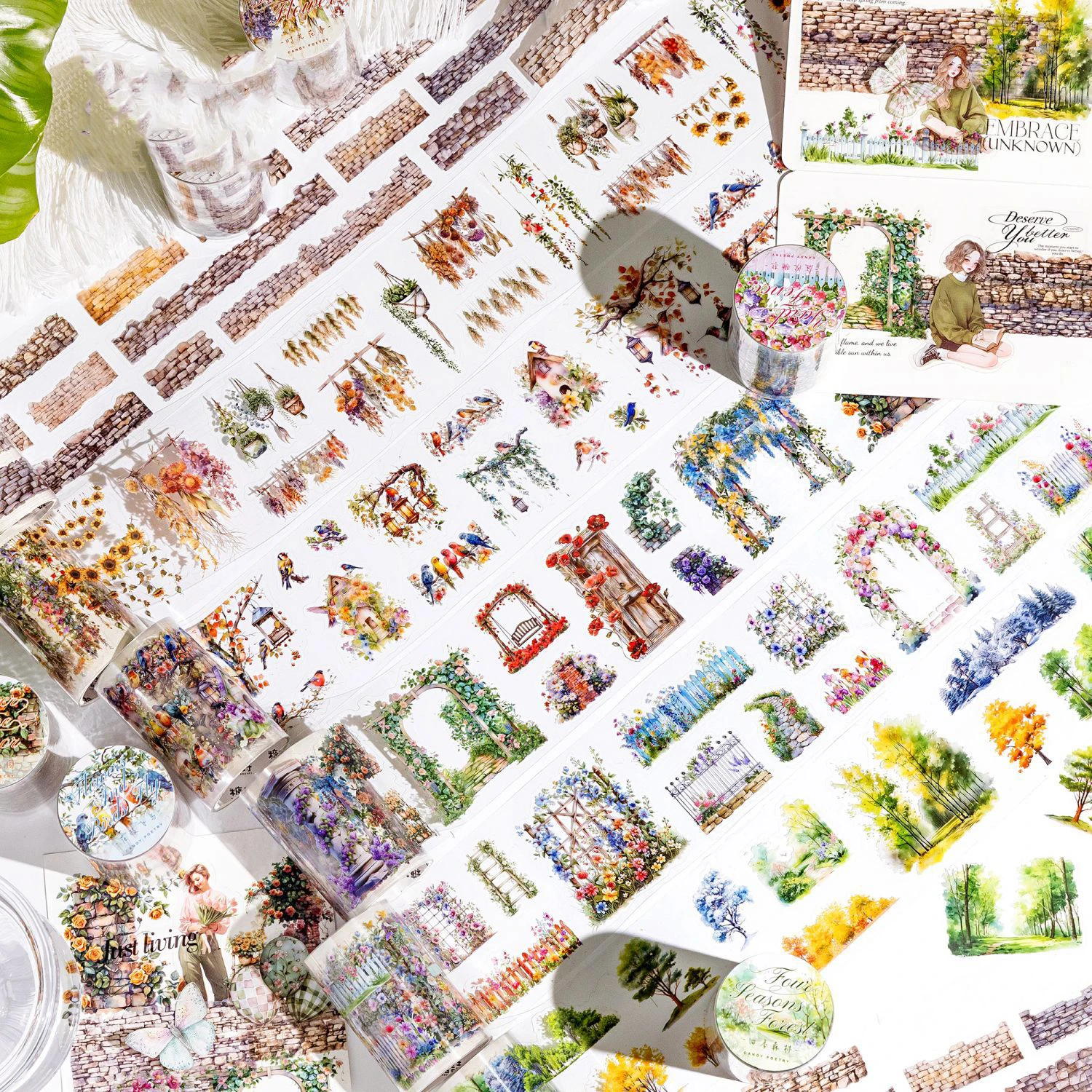 

JIANWU 60mm*200cm Romantic Garden Series Vintage Flower Wall Landscaping PET Tape Creative DIY Journal Collage Stationery