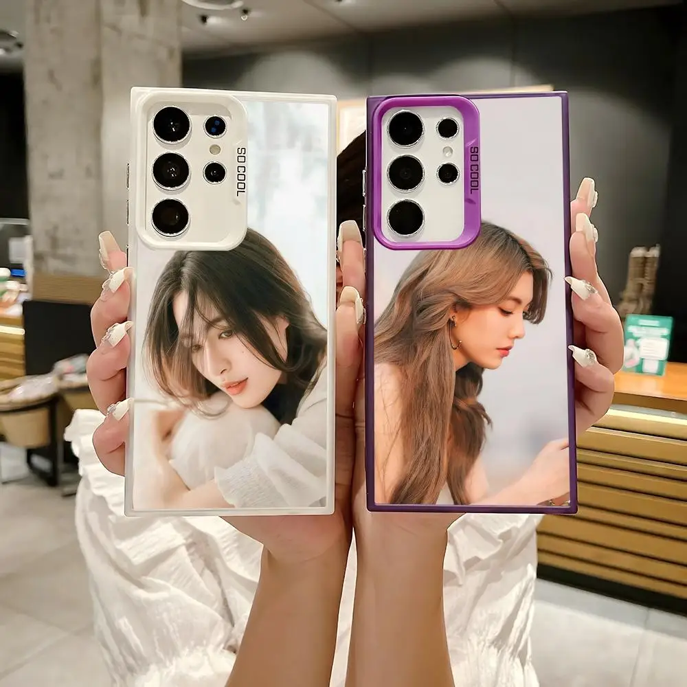 الممثل Lingling Kwong قضية الهاتف لسامسونج غالاكسي S25 حافة S24 S23 S22 S21 S20 الترا سيليكون الملونة الفضة جراب هاتف #1