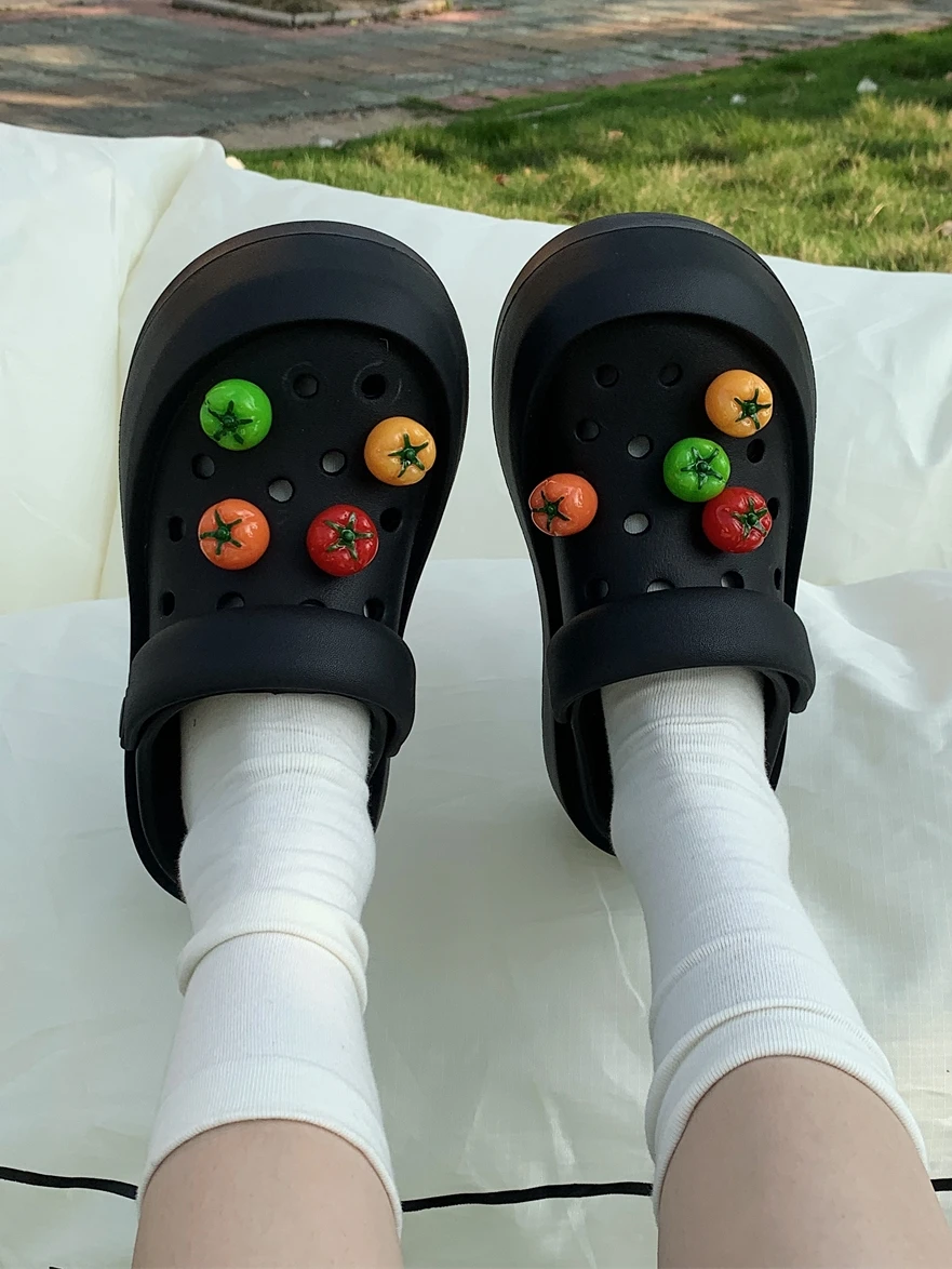 Instagram Cute DIY Tomato Dopamine Hole Garden Shoes Women sandals Versatile 2024 New Summer thick sole Beach Slippers for Women