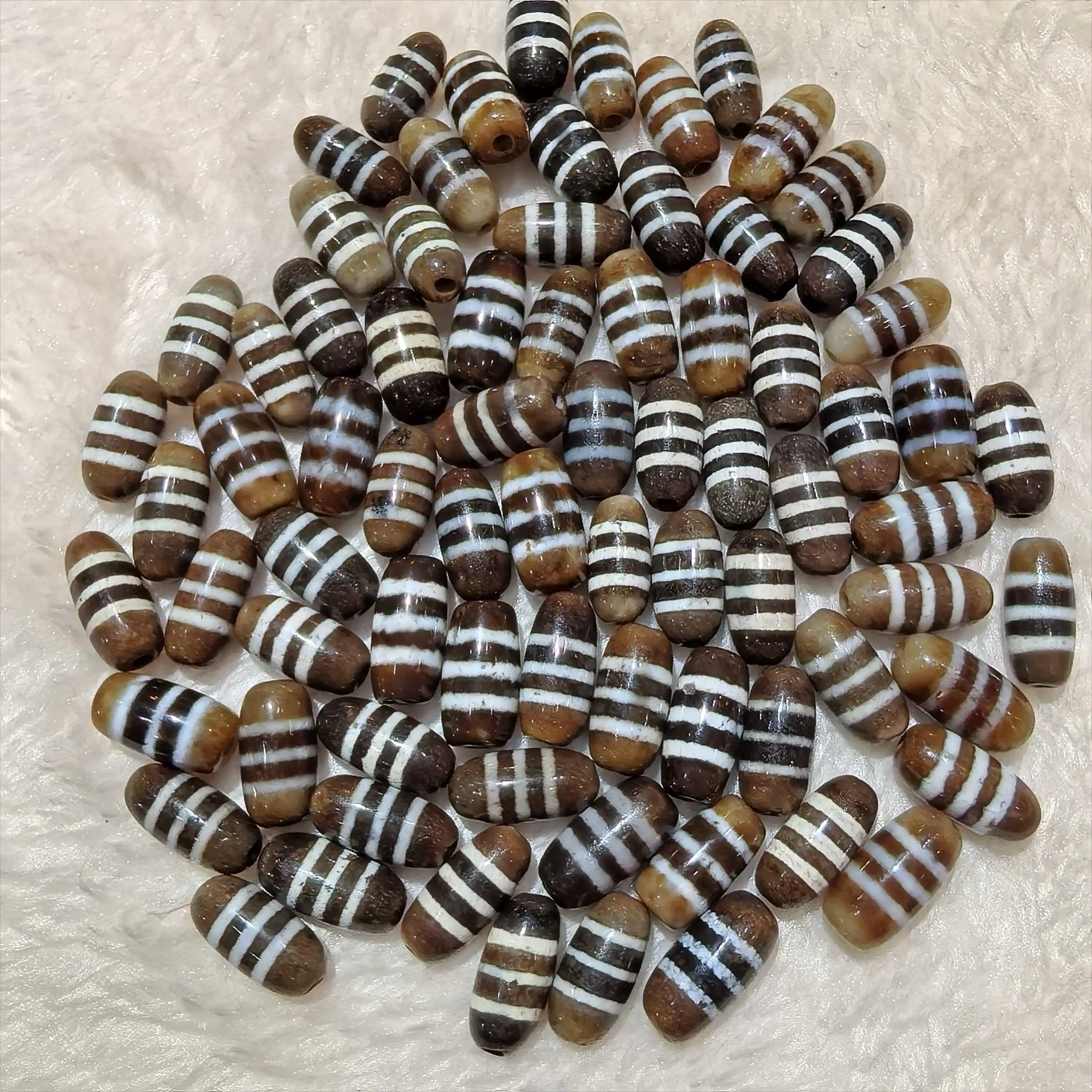 

100pcs/lot 10*20mm Old small Strip Beads Natural Agate Ji Powerful Amulet Collectible DIY Beads for Jewelry