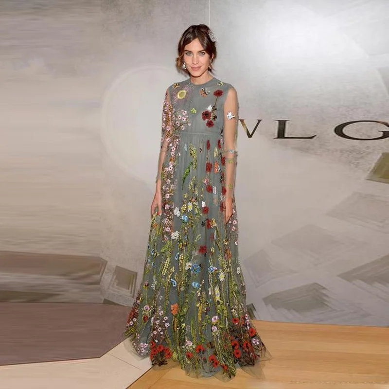 

Green Maxi Gown Tulle A line High End Floral Prom Gowns Applique Full Sleeves Formal Dress Embroidery Illusion Party Dress