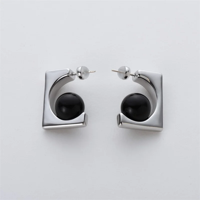 

Fashion Geometric Black Agate Earrings Unique Design for Women Light Luxury Vintage Trend Banquet Jewelry Accessories
