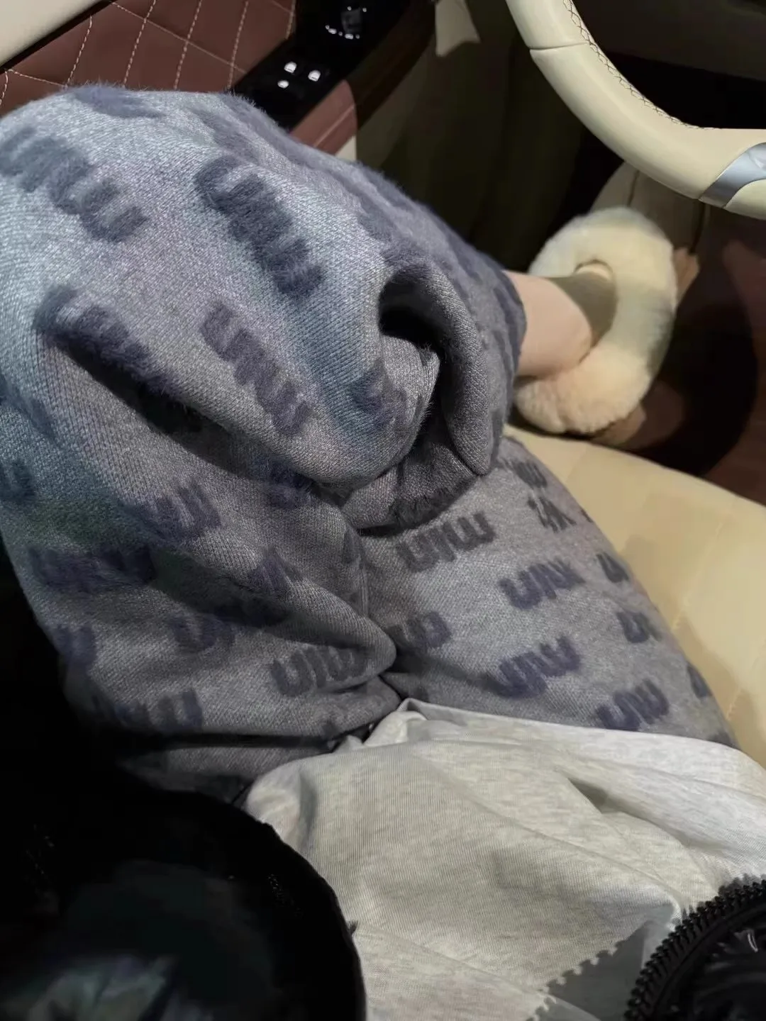 Faionable Thiened Floral Embroidery Wide Leg Pants Winter Korean Sle Lazy Loose Versatile Soft Long Pants Women