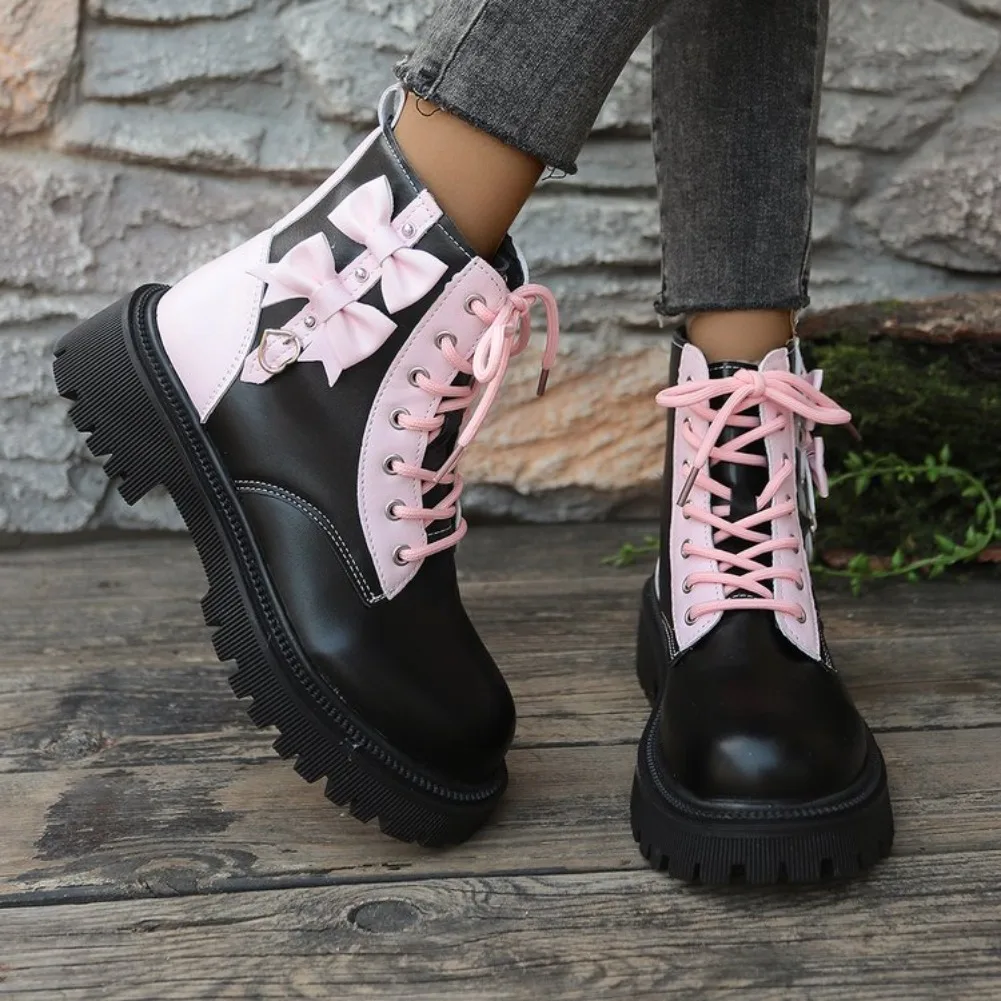 Süße Rosa Schleifenknoten-Stiefeletten in Mischfarben für Damen, Herbst 2026, mit Dicker Sohle, Schnürung, Candy-Punk-Stil und Metalldekoration, Größe 42 – Detail 18
