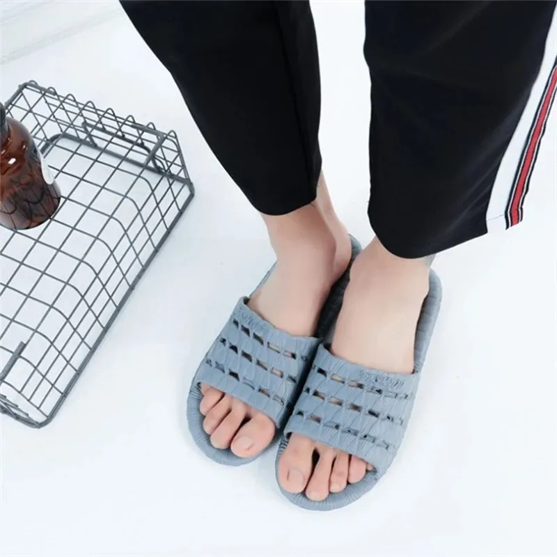 WaterLeaky Bathroom Slippers Quick-drying Shower Hollow Out Indoor Summer Soft PVC Shoes Anti-Slip Flip Flops for Men Women