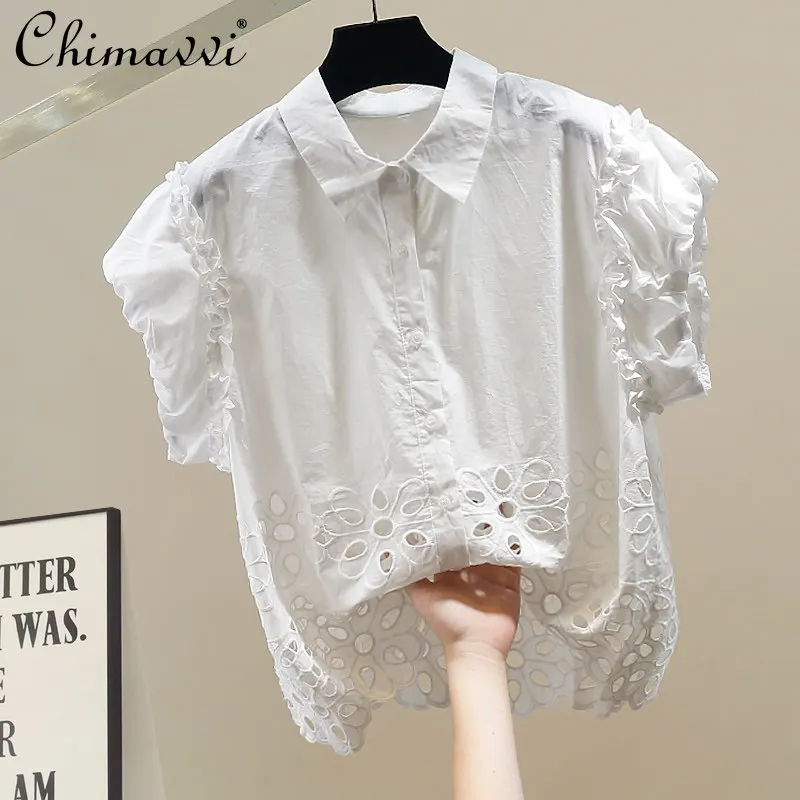 

New Fashion Heavy Retro Lace Style Whitecut Out Puff Sleeve Shirt 2026 Summer New Sweet Girl Slimming Short Blouse Tops