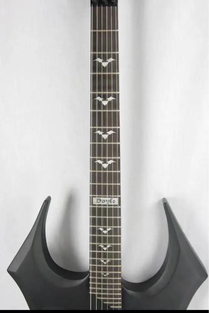 Free transportation of 6-wire electric guitar, matte black paint, rosewood fingerboard, black accessories, tremolo system