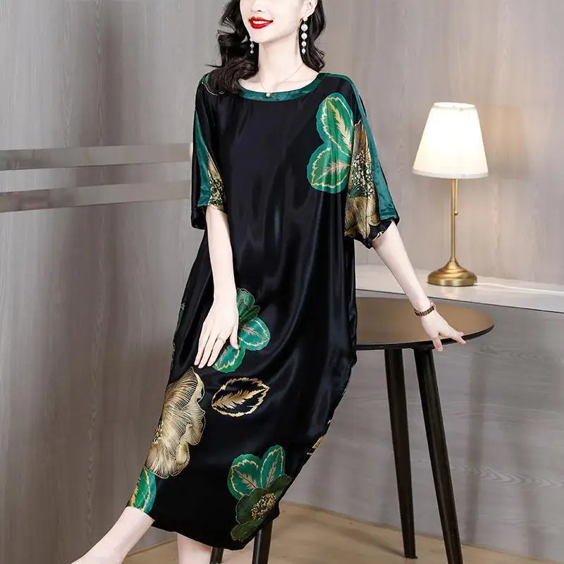 فستان صيفي جديد مع مزاجه أنيق الراقية المرأة الخفيفة الفاخرة في منتصف العمر الأم الفاخرة تنورة الحرير الجليد