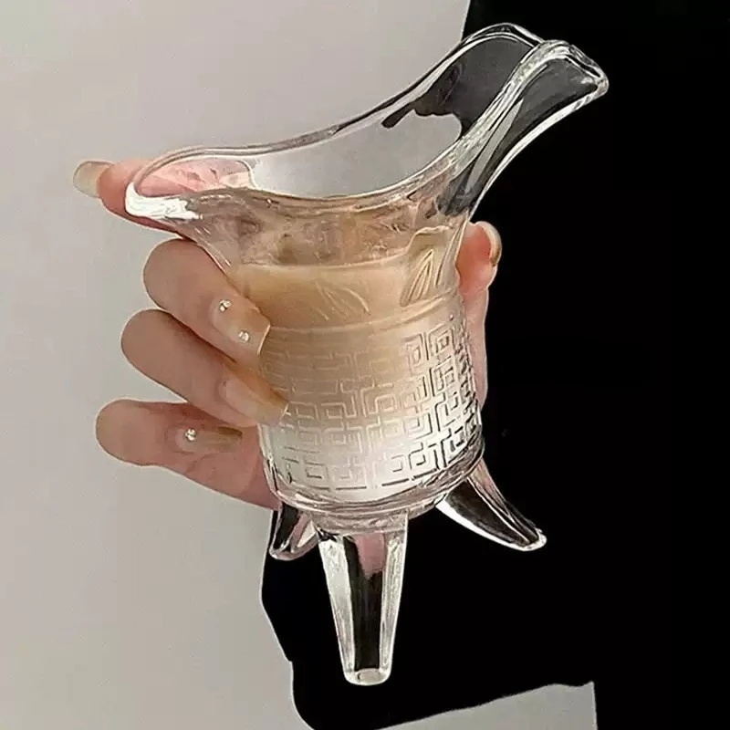 مضحك العتيقة تشين شي هوانغ فنجان الشاي كوب الجاز الإمبراطور القديم ثلاثة أرجل كوب كأس النبيذ الإبداعي الزجاج