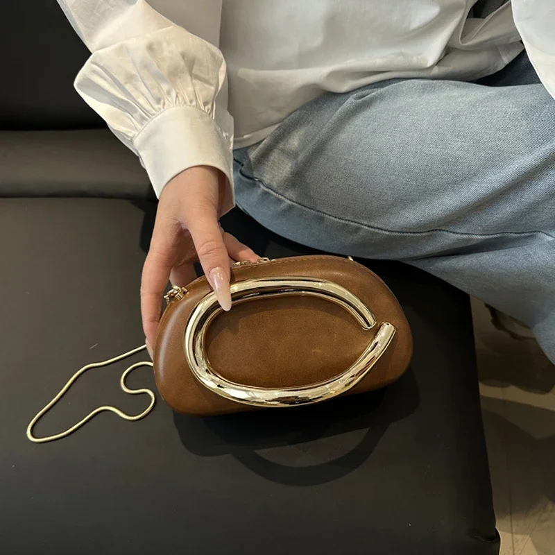 

Популярно в этом году с элитными сумочками, новыми вечерними сумочками, роскошными сумками на плечо в декоративной коробке.