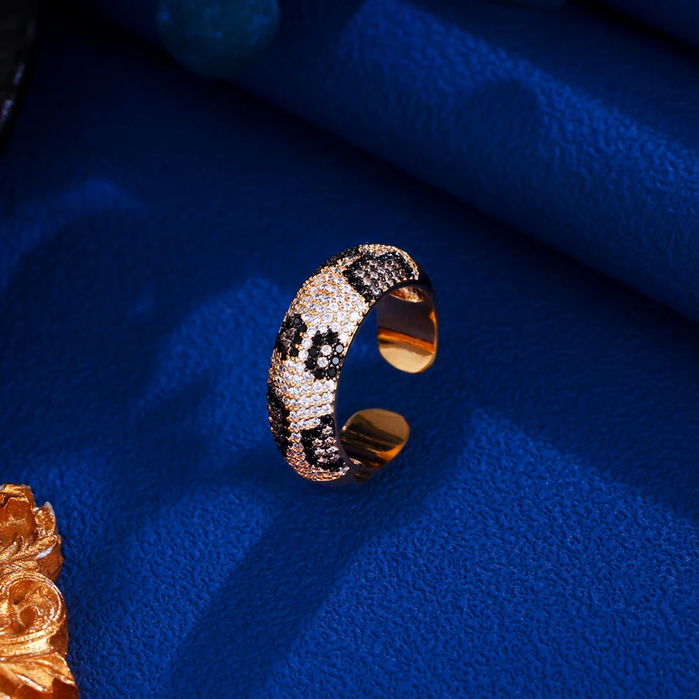 ThreeGraces 2024 Luxury Multicolor Cubic Zirconia Leopard Skin Pattern Bridal Party Open Size Ring for Women Chic Jewelry R320