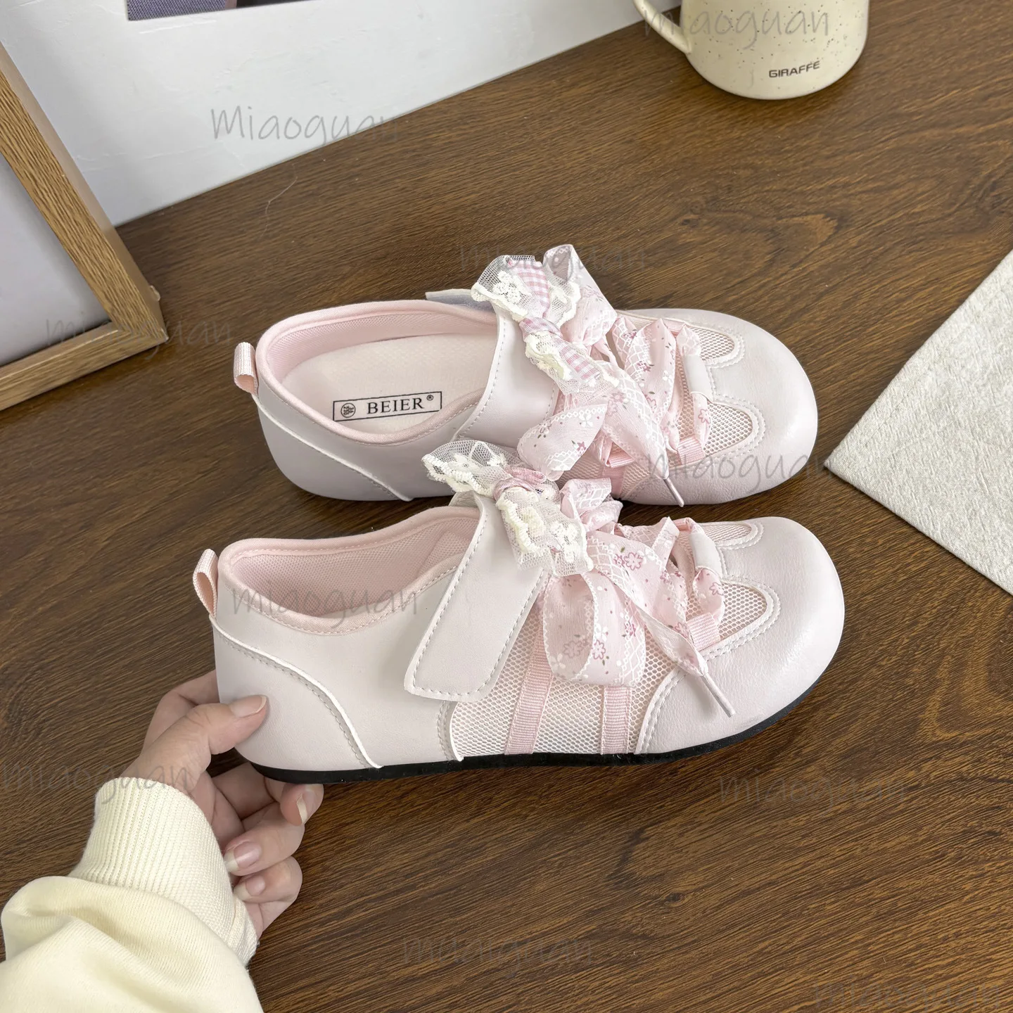 女性レースレースアップバレエシューズちょう結び平底メッシュ通気性ソフト甘いかわいいスニーカーカジュアルレディースエレガントな靴