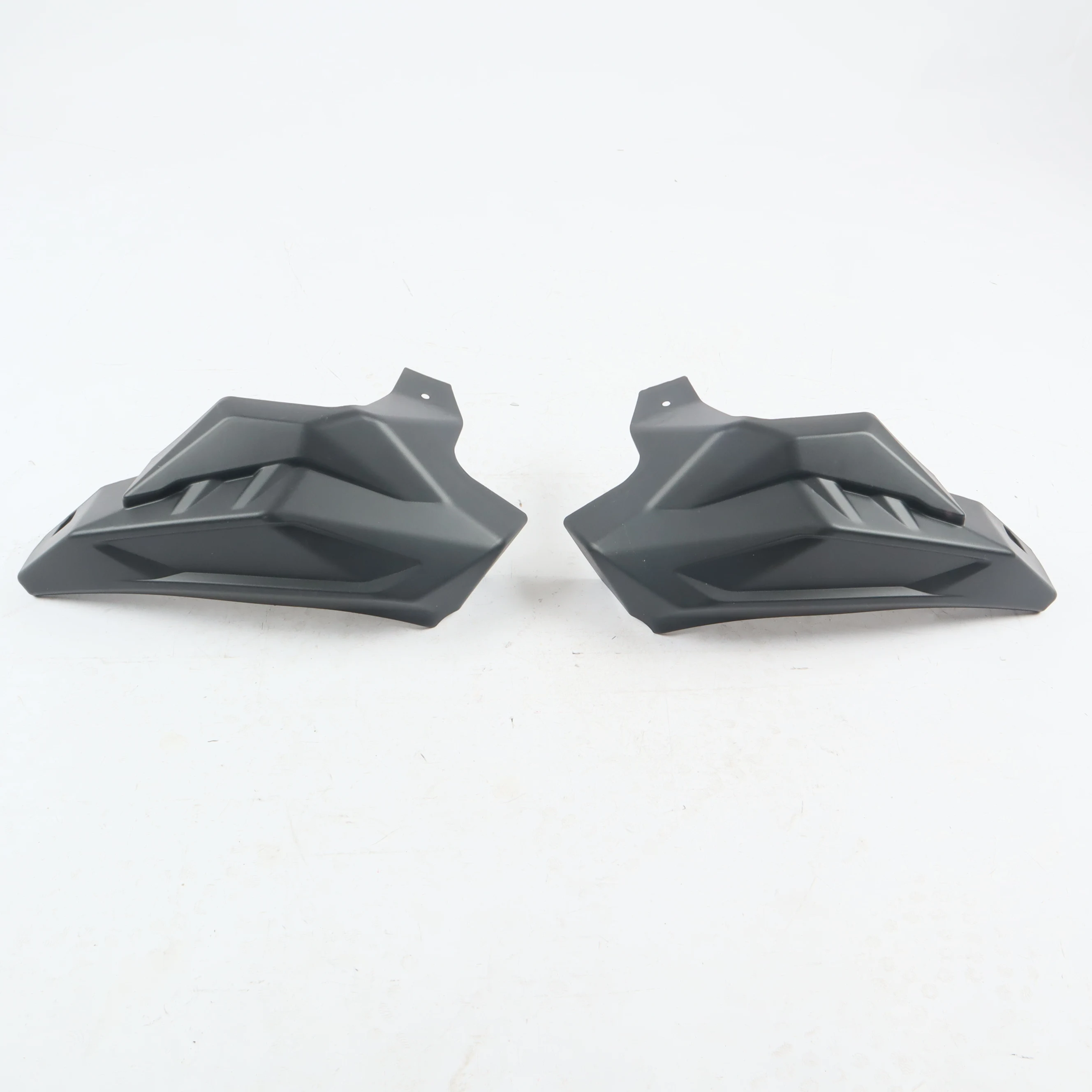 Left&Right Rear Cage Trim Fit For 2017 2018 Can Am Maverick X3/X3 MAX #705010335 #705010336