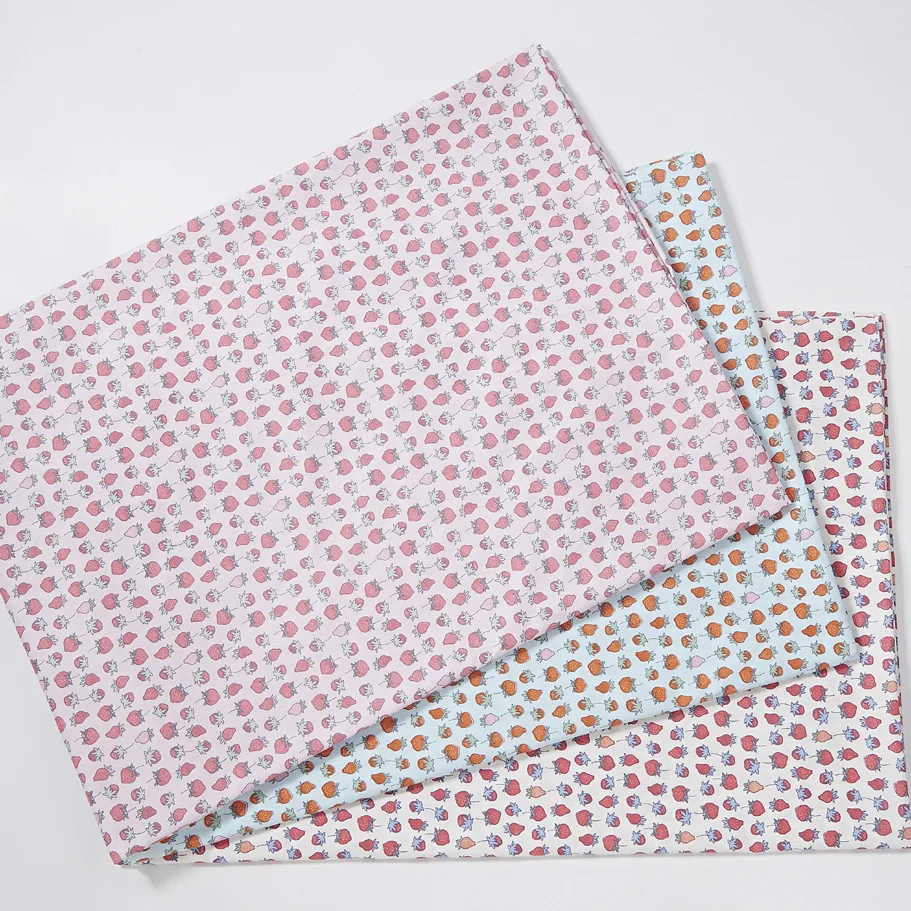 Cartoon Strawberry Print Twill Pure Cotton Fabric, Skin Friendly and Soft Dress, Clothing Bedding, Duvet, Handmade DIY Fabric