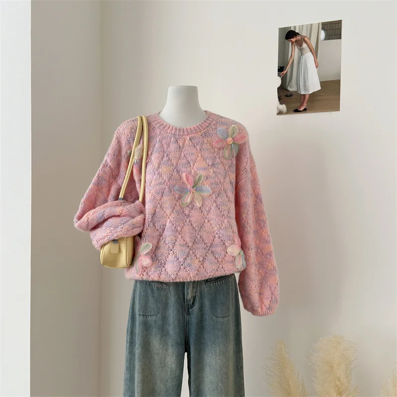 

Korean Style Gradient Knitted Sweater For Women 2025 Autumn New Loose Fashionable 3D Flower Round Neck Sweet Pullover Sweater