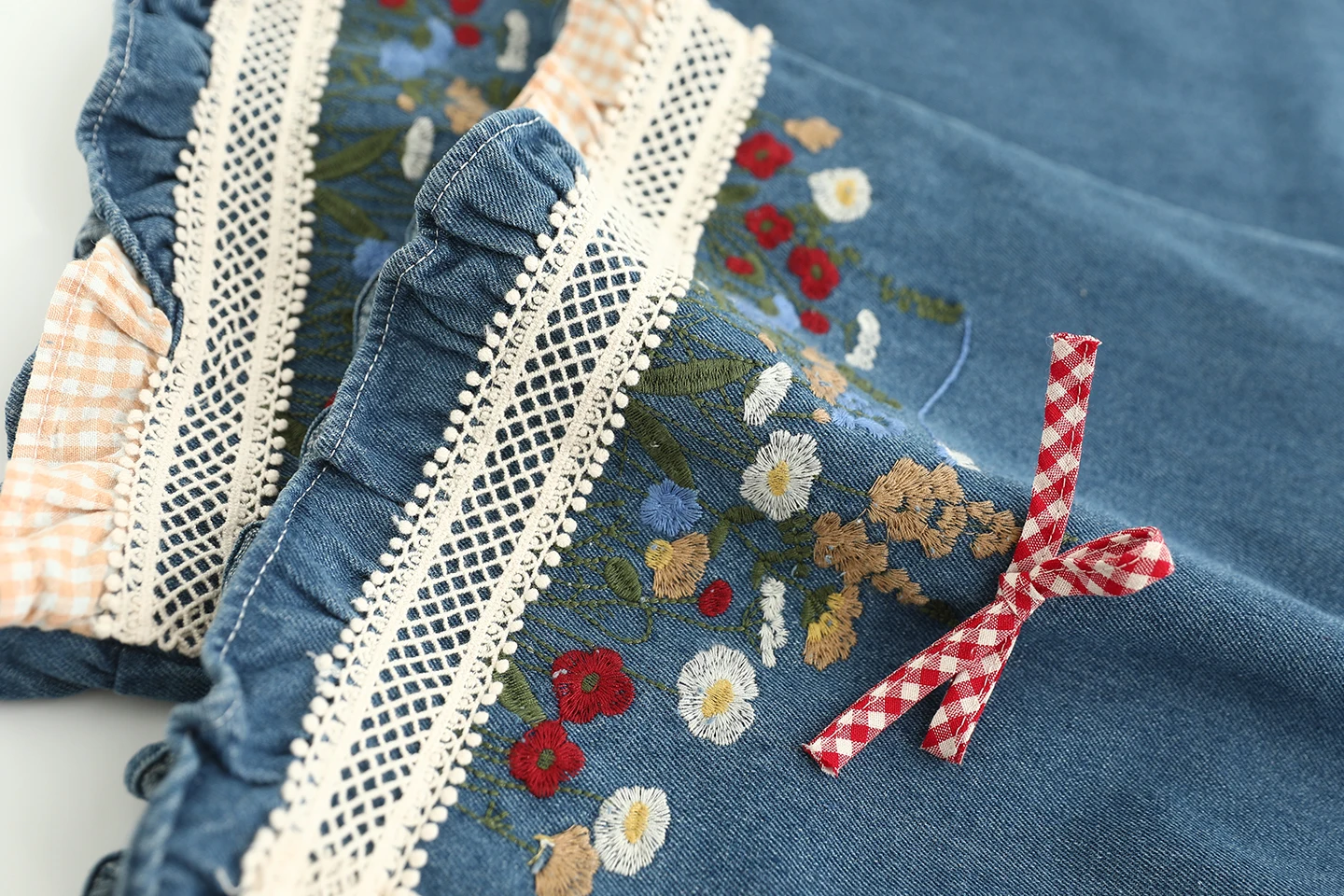 和風モリガール風リボン花柄刺繍フリルデニムワイドレッグパンツ女性用ゴムウエストカジュアルルーズストレートジーンズパンツ