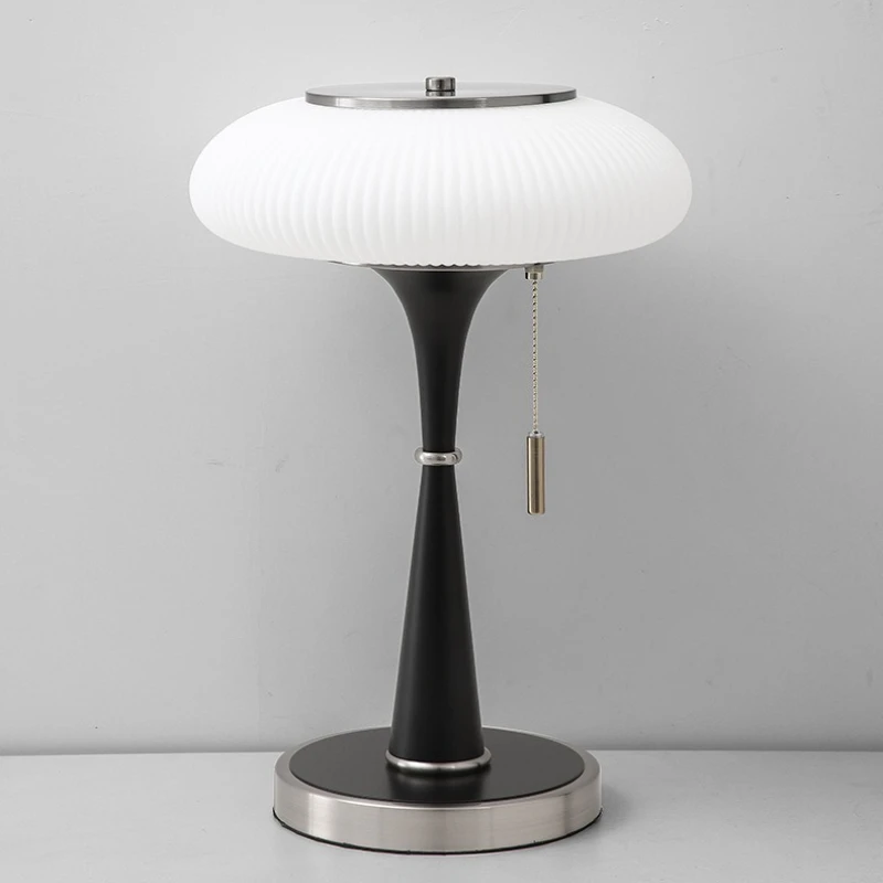 الفرنسية الحديد الزجاج مصابيح أرضية غرفة المعيشة الرجعية الراقية فن الديكور غرفة نوم السرير الجدول أجواء داخلية الإضاءة الخفيفة #5