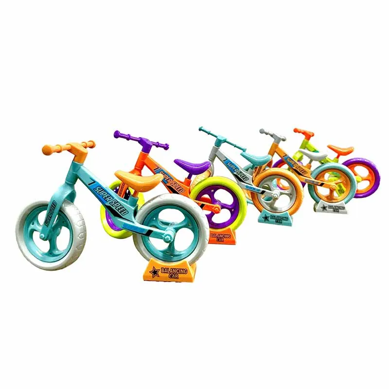 Mini bicicleta de rábano para niños, modelo de juguete de simulación, equilibrio de coche, escritorio, pequeños adornos, regalos, 2 piezas